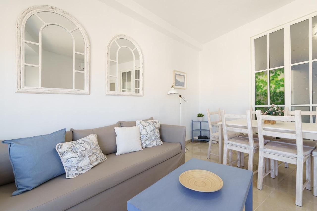 Maisuit Apartment Malaga City Center Bagian luar foto