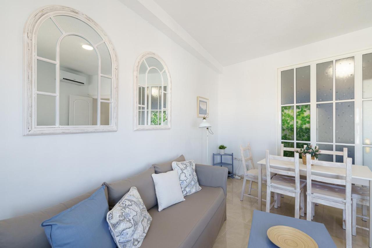 Maisuit Apartment Malaga City Center Bagian luar foto