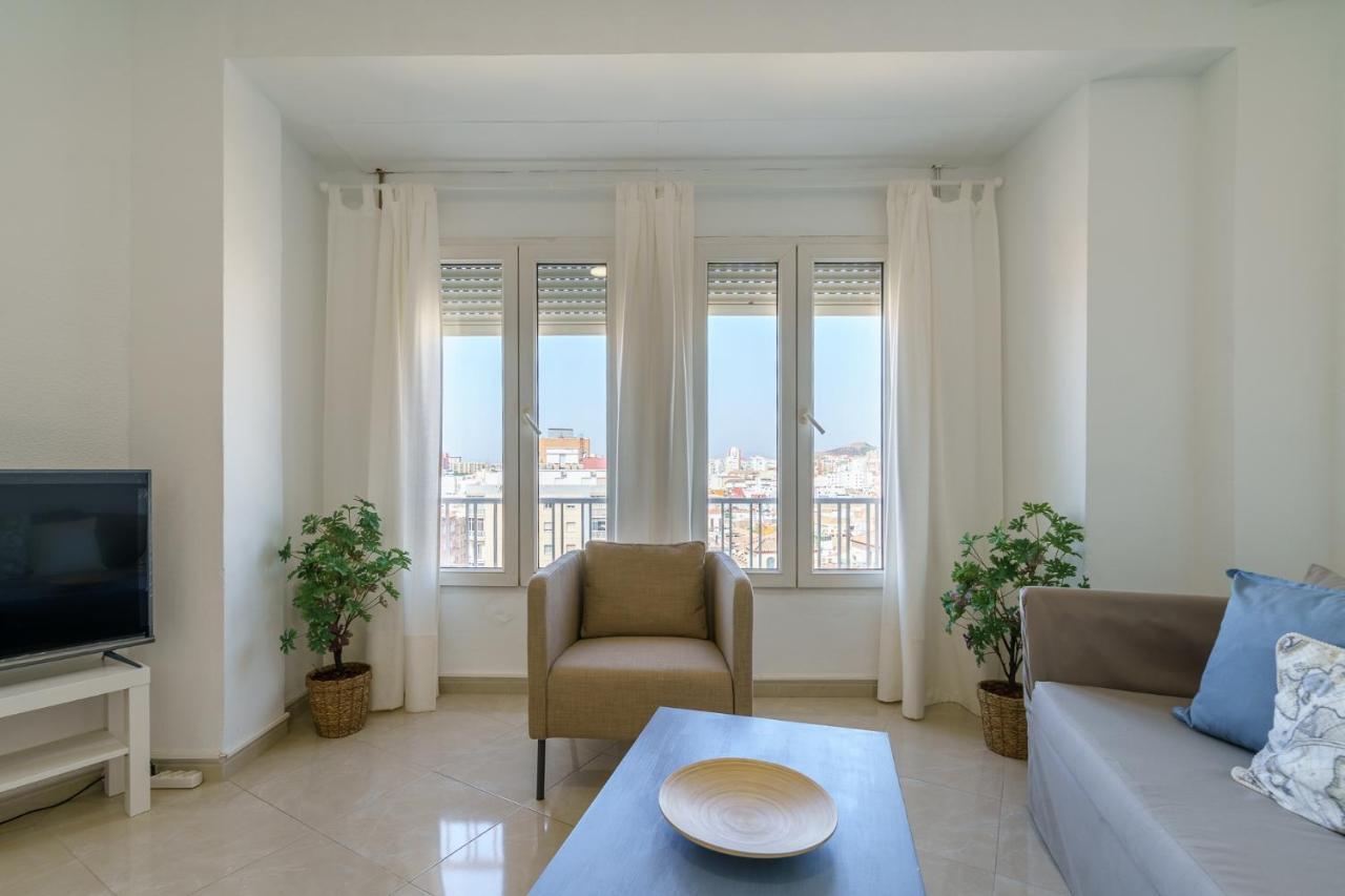 Maisuit Apartment Malaga City Center Bagian luar foto