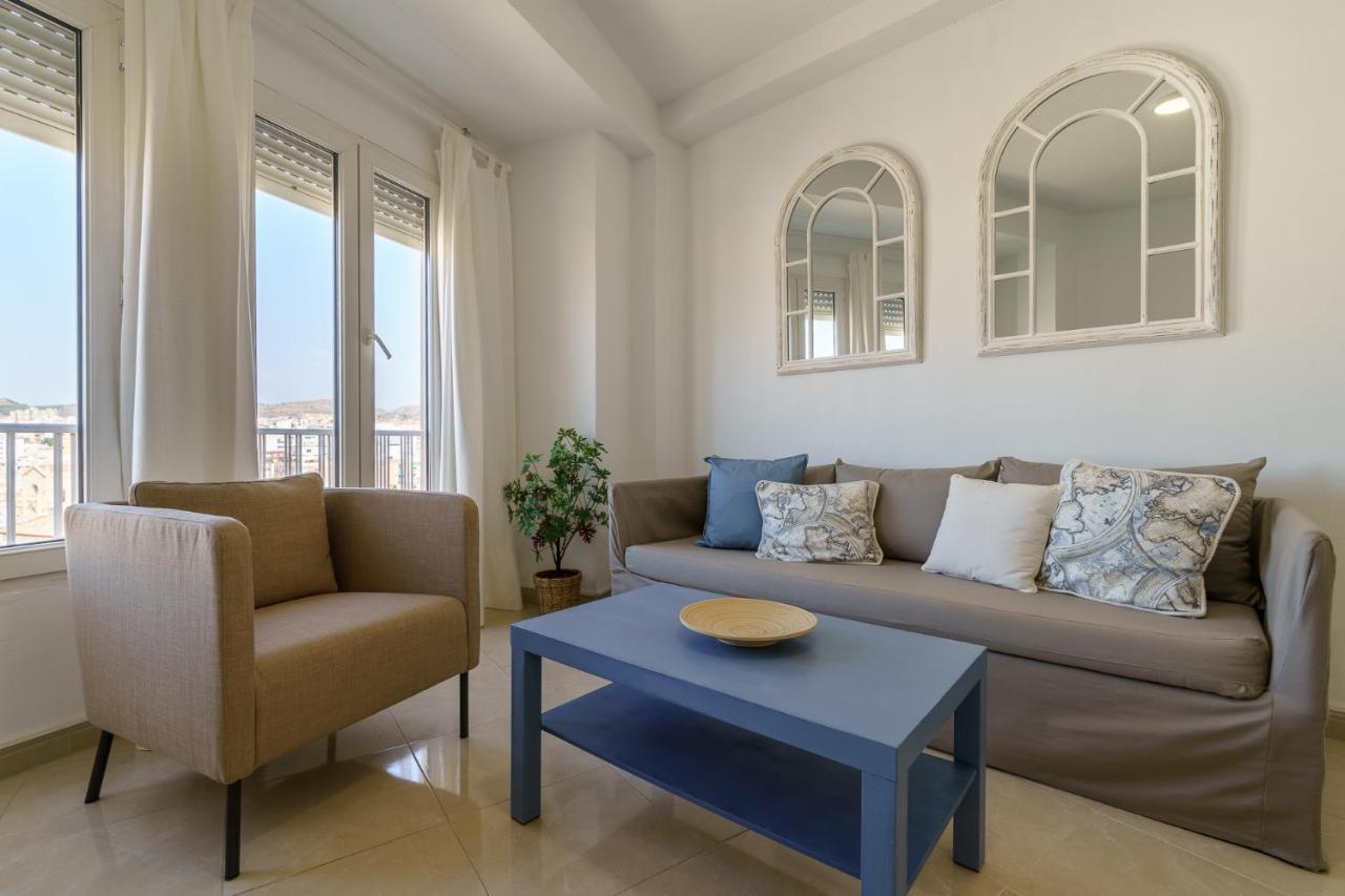 Maisuit Apartment Malaga City Center Bagian luar foto